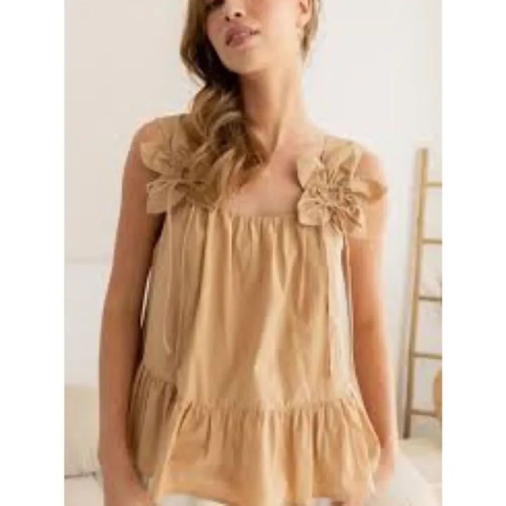Heyson Floral Bow Accent  Sleeveless Top Mocha